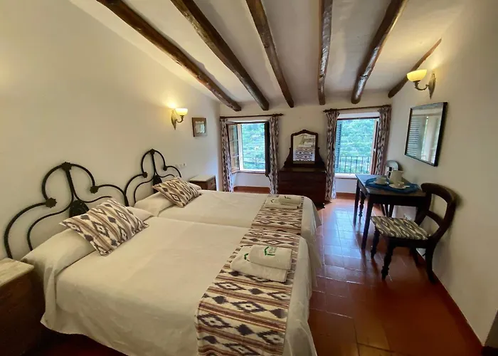 Hostal Villa Verde-Adults Only
